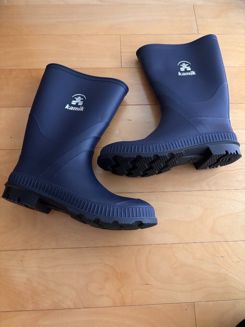 NWOT Kamik rain boots for kids